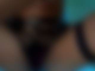 Live cam show with Rafaelle - Black Petite on crypto-cams