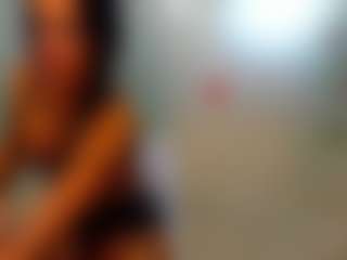 Live cam show with Rafaelle - Black Cum on StripNow