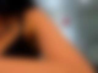 Live cam show with Rafaelle - Public Brown Hair on https://playwithruby.com