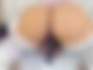 Alana La Latina 🍑's Live Sex Cam Show