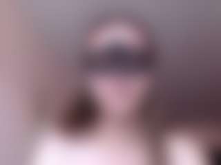 Live cam show with BahamaNight - Amateur Brown Hair on Camsoda