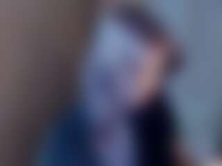Live cam show with EvelynnBartin - Pump on Camsoda Late Night