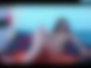 Live cam show with MonaLux - Average on fapnchat