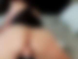 Live-camshow met Brenda Rosse - Gagging op Camsoda