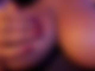 Cinnamoon's Live Sex Cam Show