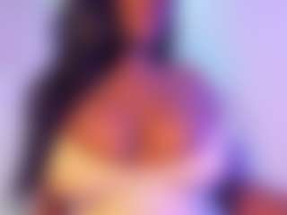 Cinnamoon's Live Sex Cam Show