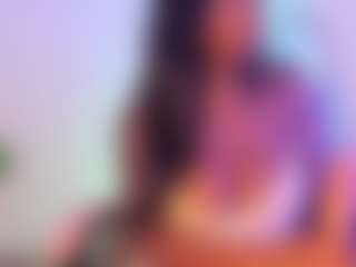 Cinnamoon's Live Sex Cam Show