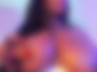 Cinnamoon's Live Sex Cam Show