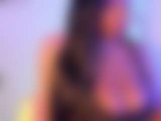 Cinnamoon's Live Sex Cam Show