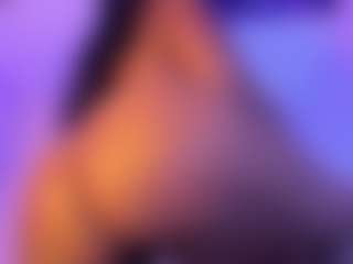 Live cam show with Cinnamoon - Amateur Brown Hair on luckytryst.com