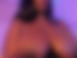 Cinnamoon's Live Sex Cam Show