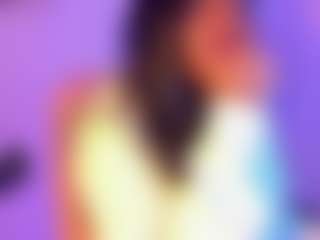 Cinnamoon-Natural Boobs's Live Sex Cam Show