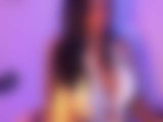Cinnamoon-Natural Boobs's Live Sex Cam Show