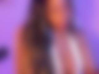 Cinnamoon-Natural Boobs's Live Sex Cam Show
