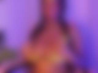 Cinnamoon-Natural Boobs's Live Sex Cam Show