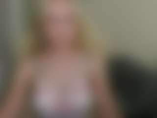glossybabe's Live Sex Cam Show