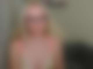 Live cam show with glossybabe - Genital Piercings on Fapmatic.com