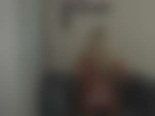 Live cam show with glossybabe - Blonde Hair on madthumbs