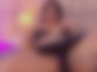 Sophiia-77's Live Sex Cam Show