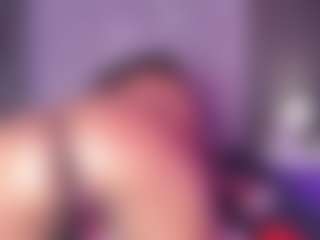 EmaRhodes's Live Sex Cam Show