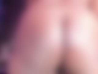 EmaRhodes's Live Sex Cam Show