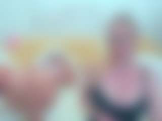 Live cam show with Helloooo-Helloooo - Blue Eyes on Hubzter Live