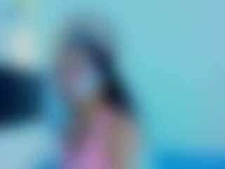 Show de cam en vivo con ScarlettHarmony - Precum en Camsoda