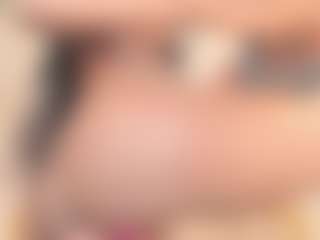 Live cam show with Tahlia M - Foot Fetish on Milfs Live