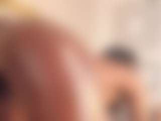 Live cam show with Tahlia M - Flashing on Dare Cams
