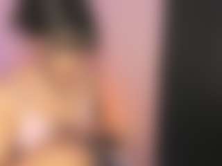 Live cam show with Tamara-Aluna - Body Massage on Camsoda