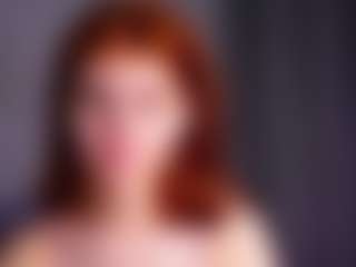 Live cam show with MillieStram - Petite on Stripli.com