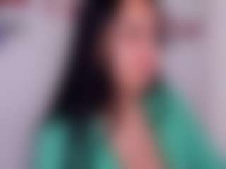Live cam show with Violett-hott - Nipple Piercings on Gym Cam Girls