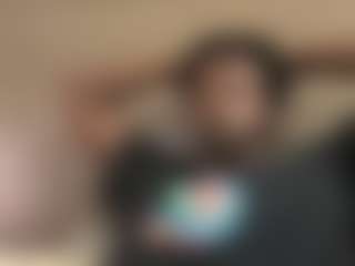 zel8282's Live Sex Cam Show