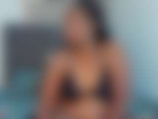 Live cam show with melanym - Ebony on Milfs Live | colombia