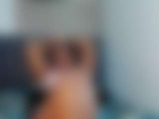 Live cam show with melanym - MILF on TeamSkeetLive