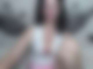 Live cam show with RoseHille - Green Eyes on CamSodaAdn
