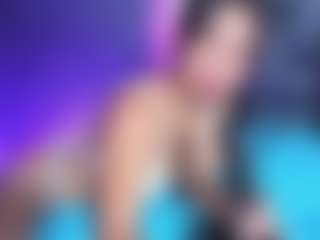 Assia-Roos's Live Sex Cam Show