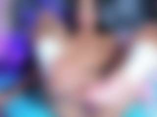 Assia-Roos's Live Sex Cam Show