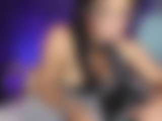 Live cam show with Nahomy - Juguetes on PervPlay.com