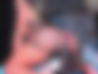 Live cam show with Nahomy - Juguetes on CamClone