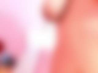 Live cam show with Celeste-Rose - Oil on AdultVida.com