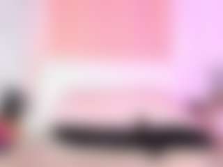 Live-Cam-Show mit Sofia - Public auf Camsoda