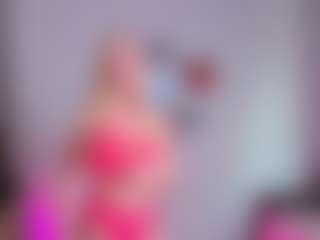 EmilyLion7's Live Sex Cam Show