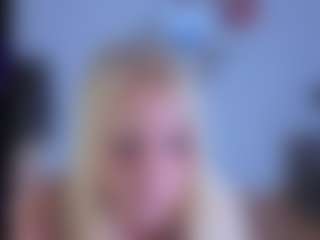 EmilyLion7's Live Sex Cam Show