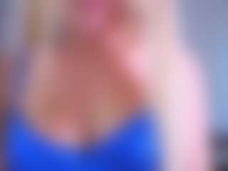 EmilyLion7's Live Sex Cam Show