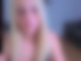 EmilyLion7's Live Sex Cam Show