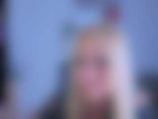 EmilyLion7's Live Sex Cam Show