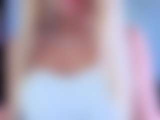 Live cam show with EmilyLion7 - Deepthroat on Camiplay Live