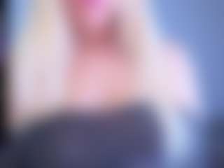 EmilyLion7's Live Sex Cam Show