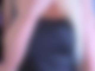 EmilyLion7's Live Sex Cam Show
